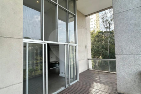 Apartamento à venda com 2 suítes em Parque do Morumbi, São Paulo, SP