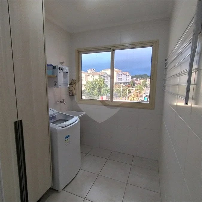 Apartamento em Atibaia com 2 dormitórios (1 suíte), 2 vagas de garagem, elevador, salão de festas, excelente localização