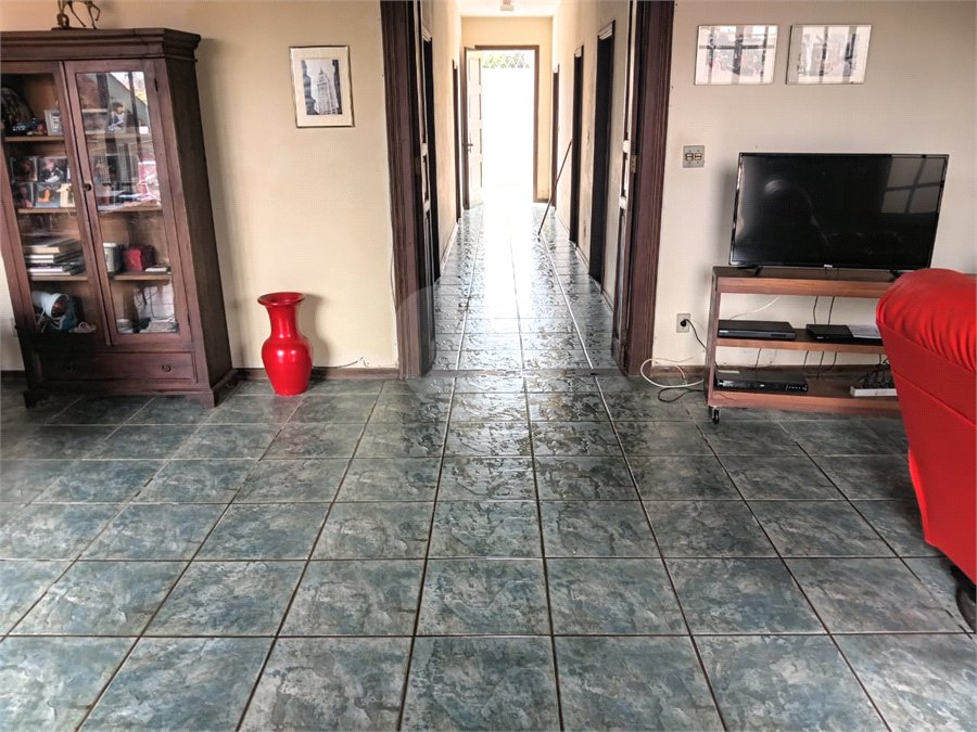 Casa à venda com 3 quartos, sendo 1 suíte, em Bosque, Vinhedo, SP