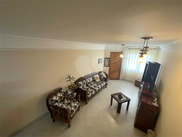 Sobrado à venda com 3 quartos, sendo 1 suíte,  em Jaçanã, São Paulo, SP