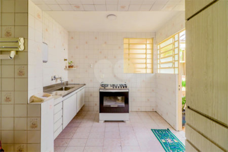 Casa à venda com 3 quartos em Indianópolis, São Paulo, SP