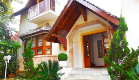 Casa à venda com 4 suítes no condomínio Vilaggio Monte Alegre, São Paulo - SP