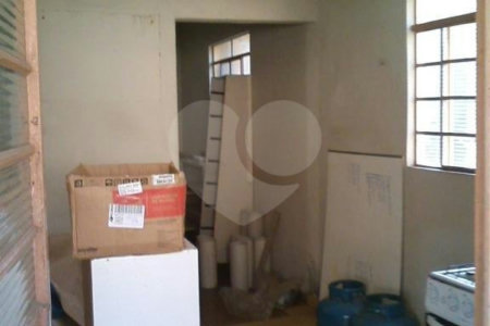 Prédio à venda com 1 quarto em Vila Haro, Sorocaba, SP