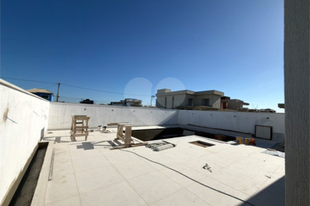 Casa em condomínio à venda com 4 quartos, sendo 3 suítes, em Ogiva, Cabo Frio, RJ