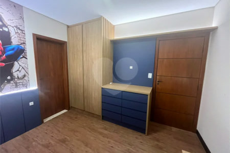 Casa de Alto Padrão à Venda – Condomínio Terra Magna | Indaiatuba/SP - Sofisticação, conforto e funcionalidade. Este magnífico sobrado possui 300 m² de área construída em um terreno de 420 m², com ambientes amplos, integrados e acabamentos de alto padrão. Destaques do imóvel - 4 dormitórios, sendo 3