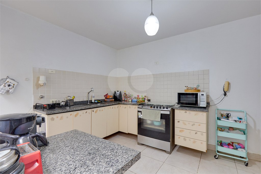 Sobrado à venda com 3 quartos, sendo 1 suíte,  em Alto da Boa Vista, São Paulo, SP