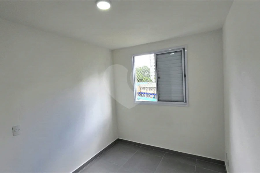 APARTAMENTO COM DOIS DORMITÓRIOS E UMA VAGA NA RAIMUNDO PEREIRA DE MAGALHÃES.