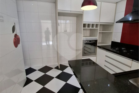 Sobrado à venda com 2 quartos em Interlagos, São Paulo, SP