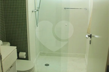 Apartamento na Vila Mariana com 5 dormitórios 04 suítes à venda
