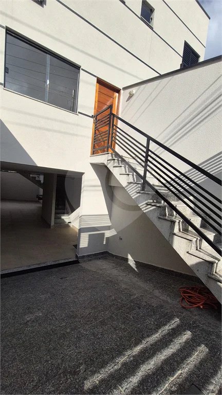 Sobrado à venda com 2 suítes em Vila Nivi, São Paulo, SP