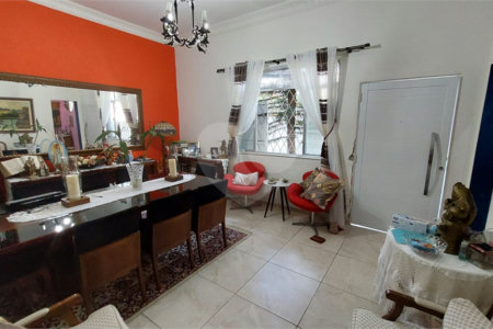 Casa à venda com 6 quartos, sendo 3 suítes, em Grajaú, Rio de Janeiro, RJ