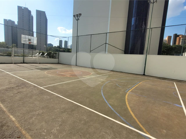 Apartamento à venda com 2 quartos, sendo 1 suíte,  em Morumbi, São Paulo, SP