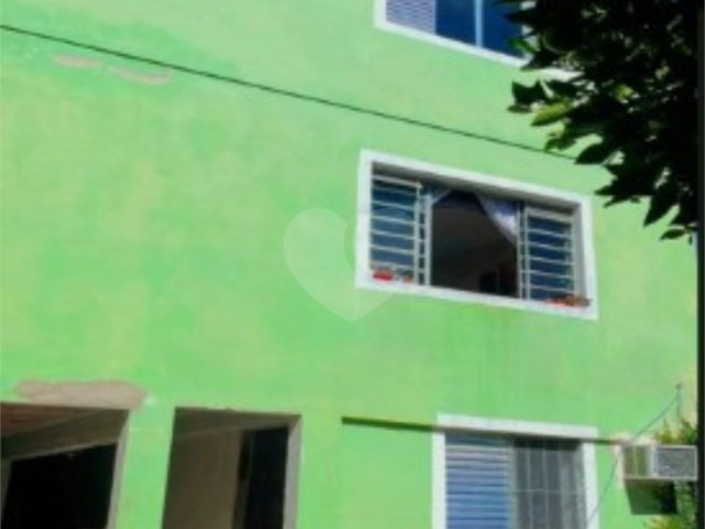 Sobrado à venda com 4 quartos, sendo 1 suíte,  em Jaraguá, São Paulo, SP