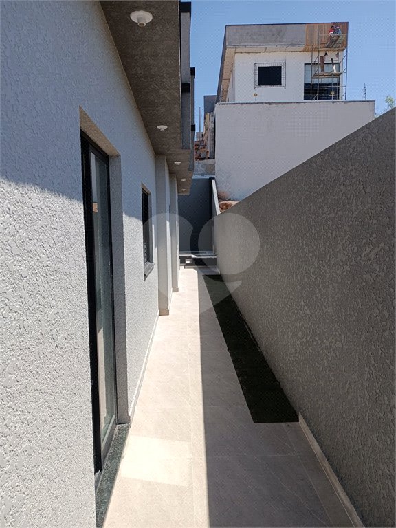 Casa à venda com 3 quartos, sendo 1 suíte, no condomínio Residencial Jardins da Catalunha, Atibaia - SP