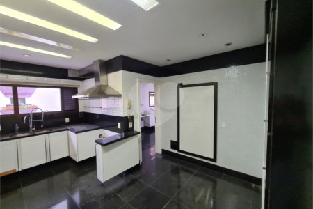 Apartamento à venda com 3 suítes em Água Fria, São Paulo, SP