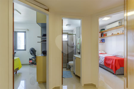Apartamento à venda com 3 quartos, sendo 1 suíte, em Alto da Boa Vista, São Paulo, SP