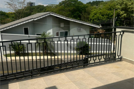 Casa Térrea à venda com 3 quartos, sendo 1 suíte,  em Jardim do Lago, Atibaia, SP