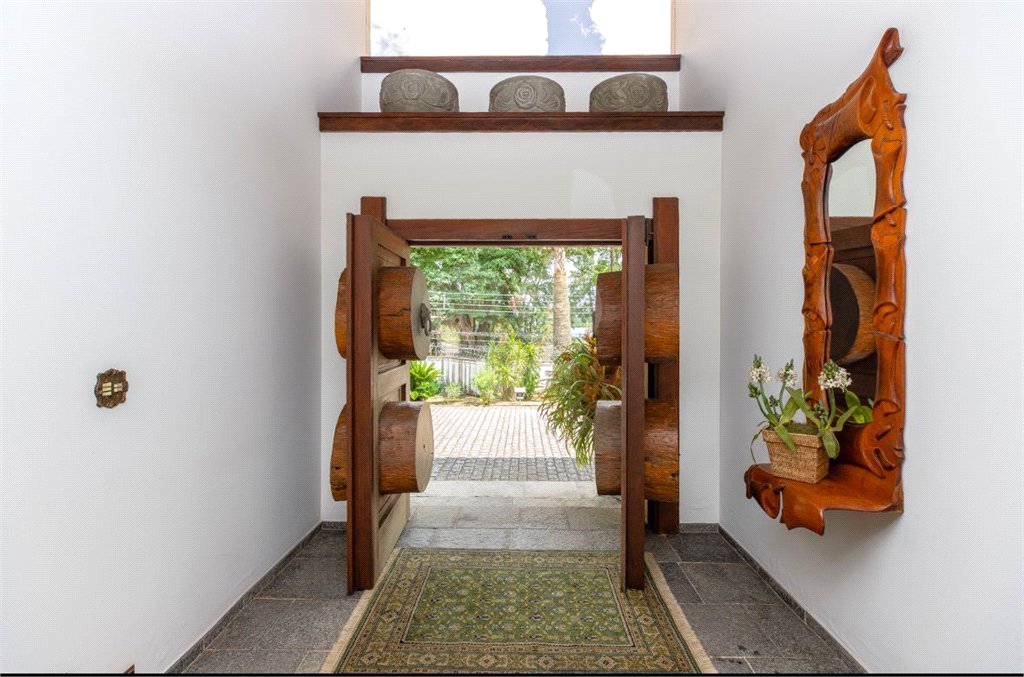 Casa à venda com 4 suítes em Granja Viana, Cotia, SP