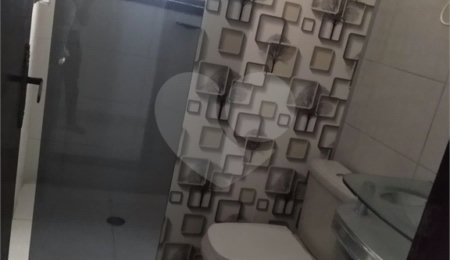 Sobrado à venda com 3 quartos, sendo 1 suíte,  em Residencial Rancho Grande, Itaquaquecetuba, SP