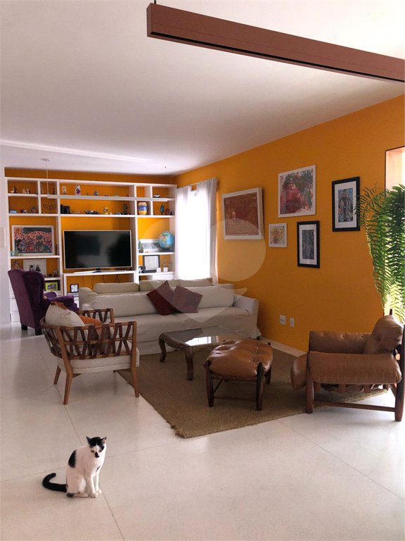 Apartamento à venda com 3 suítes em Lapa, São Paulo, SP