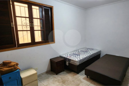 Casa térrea com duas edículas para venda - Saúde, SP.