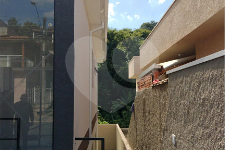 Sobrado à venda com 2 quartos, sendo 1 suíte, em Jardim Maristela II, Atibaia, SP