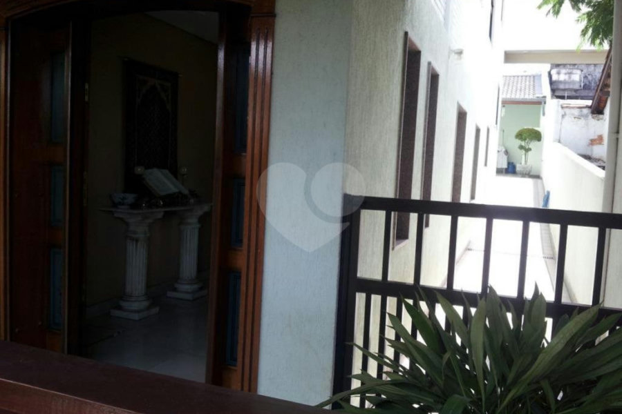 Casa Térrea à venda com 4 quartos, sendo 2 suítes,  em Jardim Floresta, São Paulo, SP