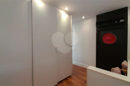 Apartamento à venda com 3 suítes em Nova Petrópolis, São Bernardo do Campo, SP