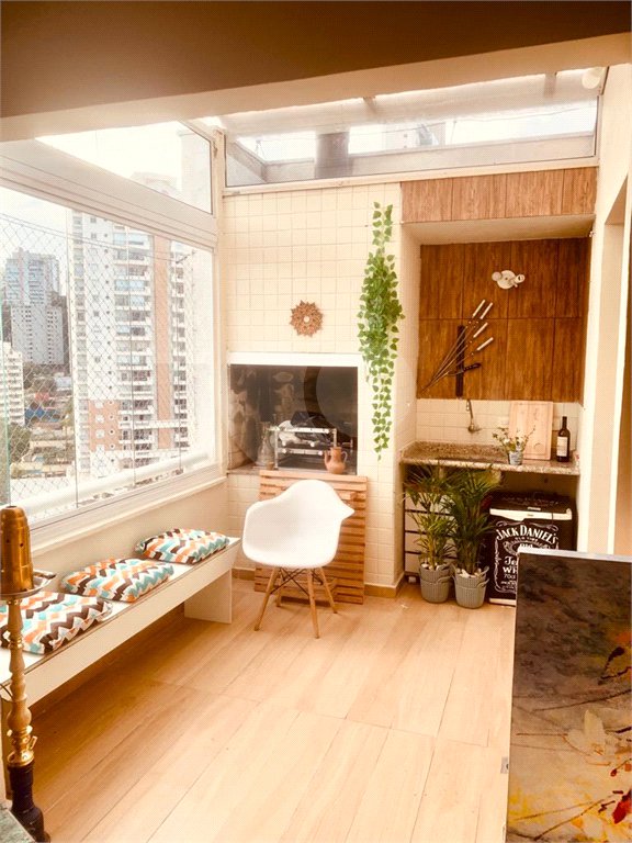 Apartamento à venda ou para alugar com 3 quartos, sendo 2 suítes,  em Vila Suzana, São Paulo, SP