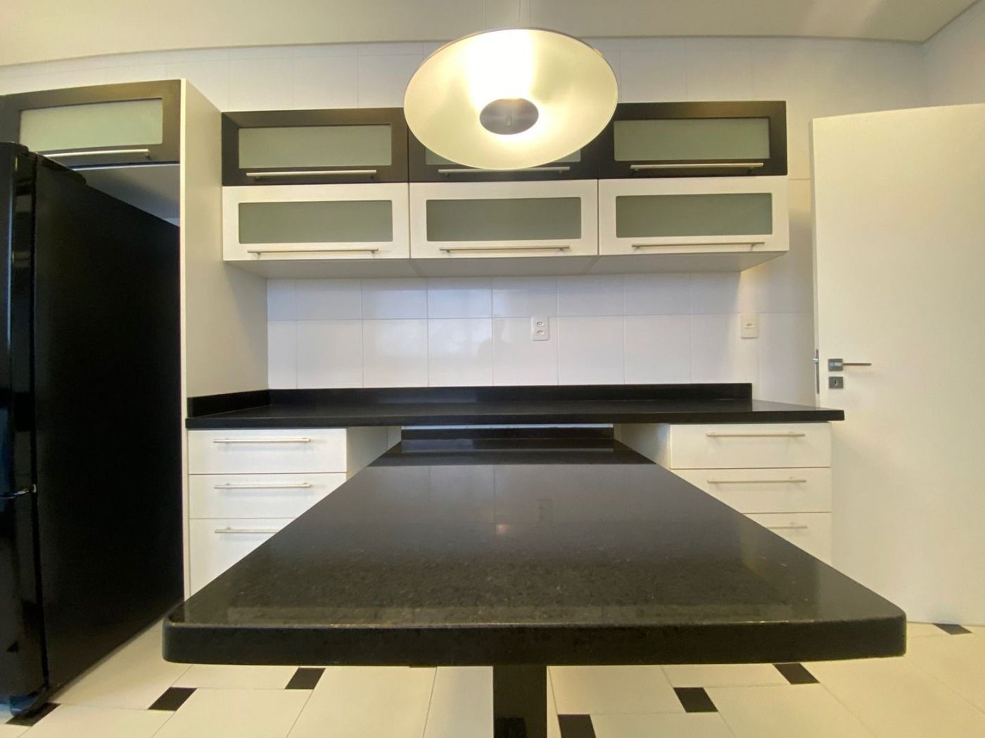 Apartamento com 3 dormitórios para alugar, 198 m² por R$ 16.000,02/mês - Gonzaga - Santos/SP