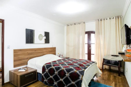 Casa à venda com 3 quartos, sendo 1 suíte, em Parque das Nações, Santo André, SP