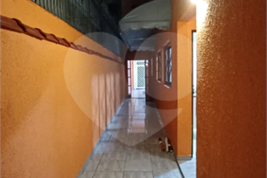 Sobrado à venda com 3 quartos, sendo 1 suíte, em Parque Renato Maia, Guarulhos, SP