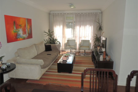 Apartamento à venda com 3 quartos, sendo 1 suíte, em Santo Amaro, São Paulo, SP