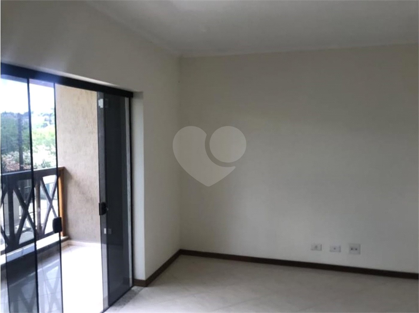 Casa à venda com 4 suítes em Nova Gardênia, Atibaia, SP