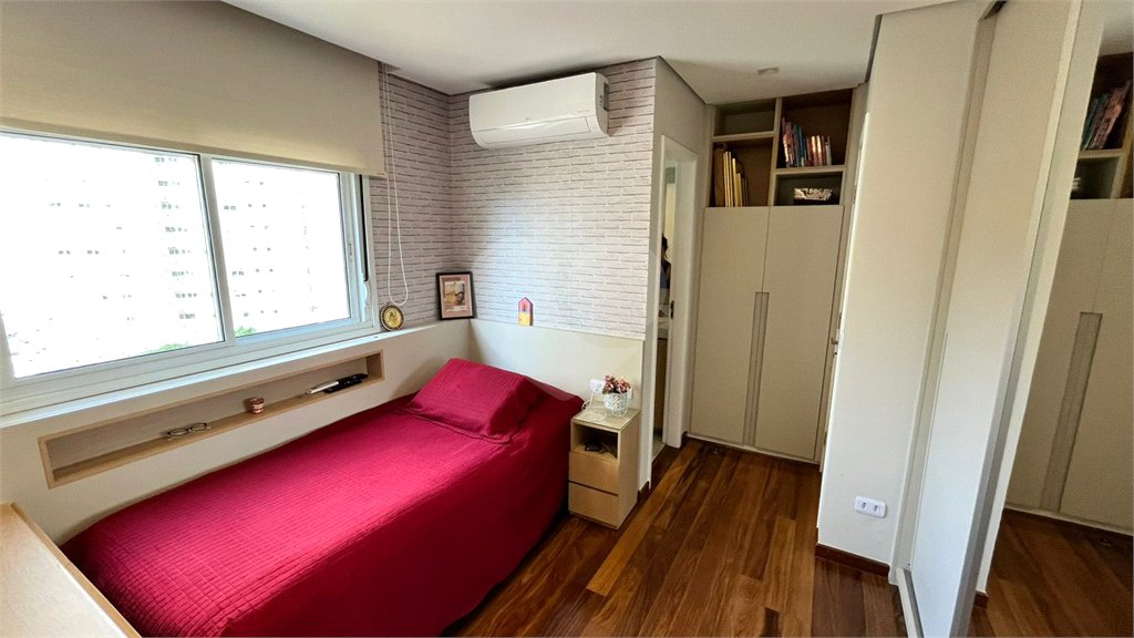 Apartamento à venda com 4 quartos, sendo 3 suítes, em Cambuci, São Paulo, SP