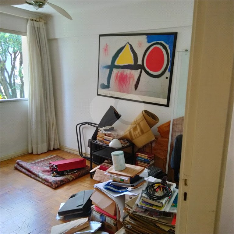 Apartamento à venda com 3 quartos, sendo 1 suíte,  em Aclimação, São Paulo, SP