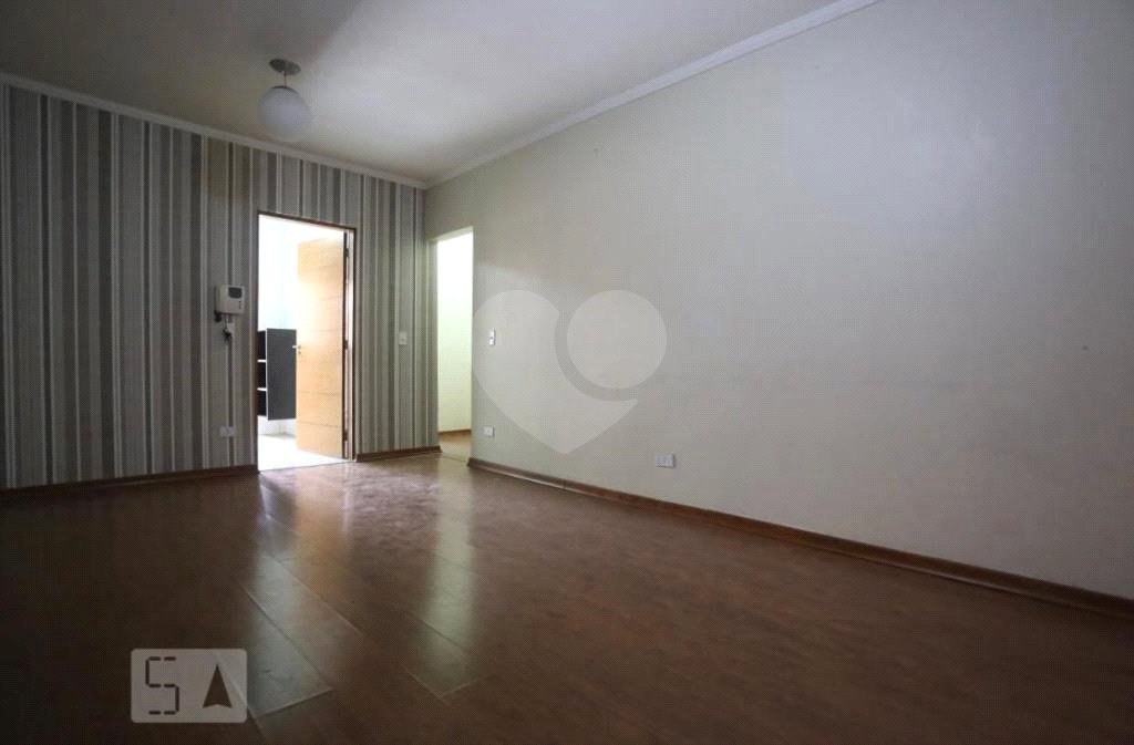 Casa à venda com 2 quartos, sendo 1 suíte,  em Jardim Ivana, São Paulo, SP
