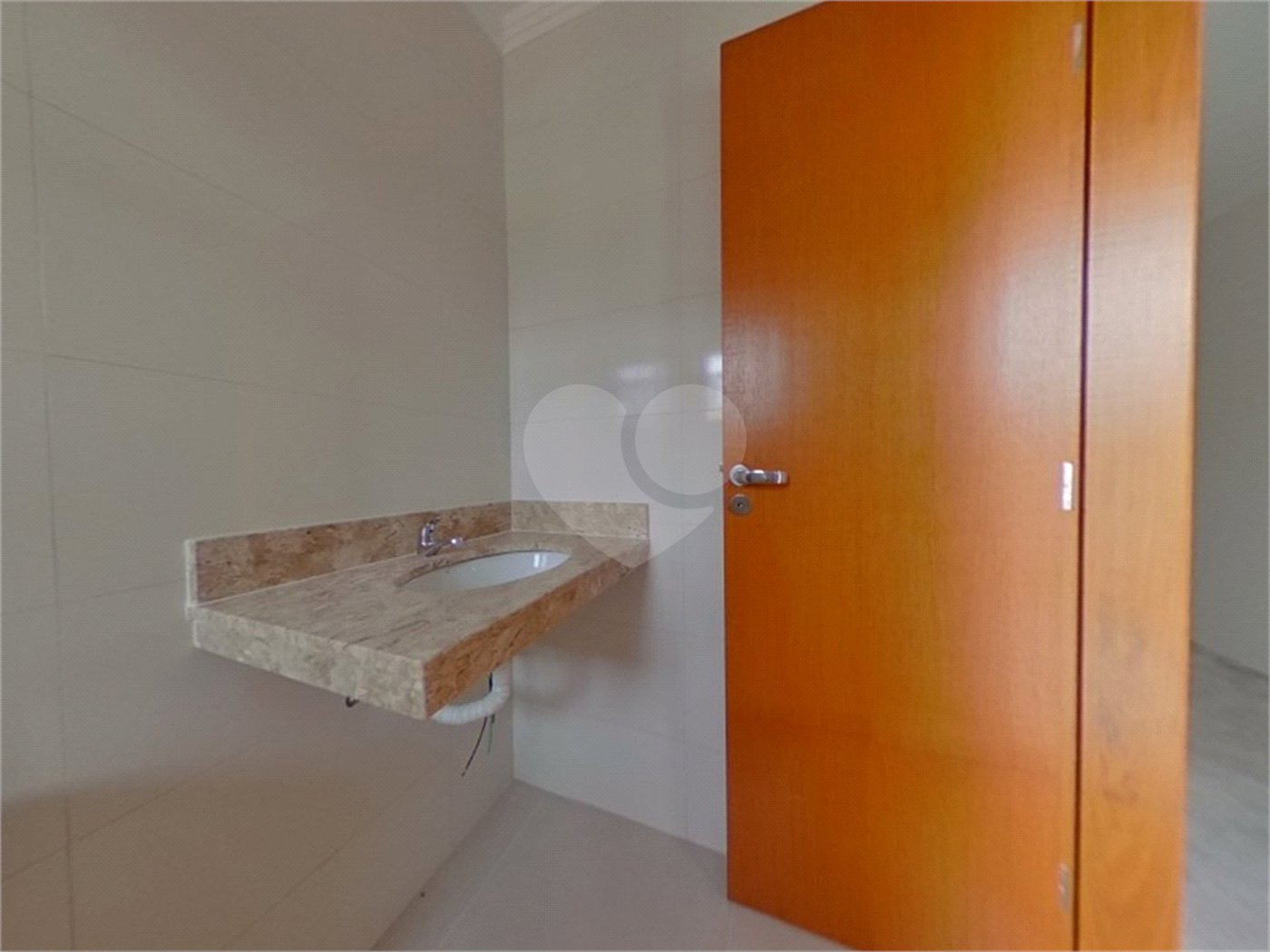 Casa à venda com 3 suítes no condomínio Residencial Gaya, São Paulo - SP