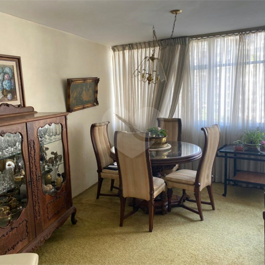 Apartamento à venda com 3 quartos, sendo 1 suíte, em Jardim Paulistano, São Paulo, SP