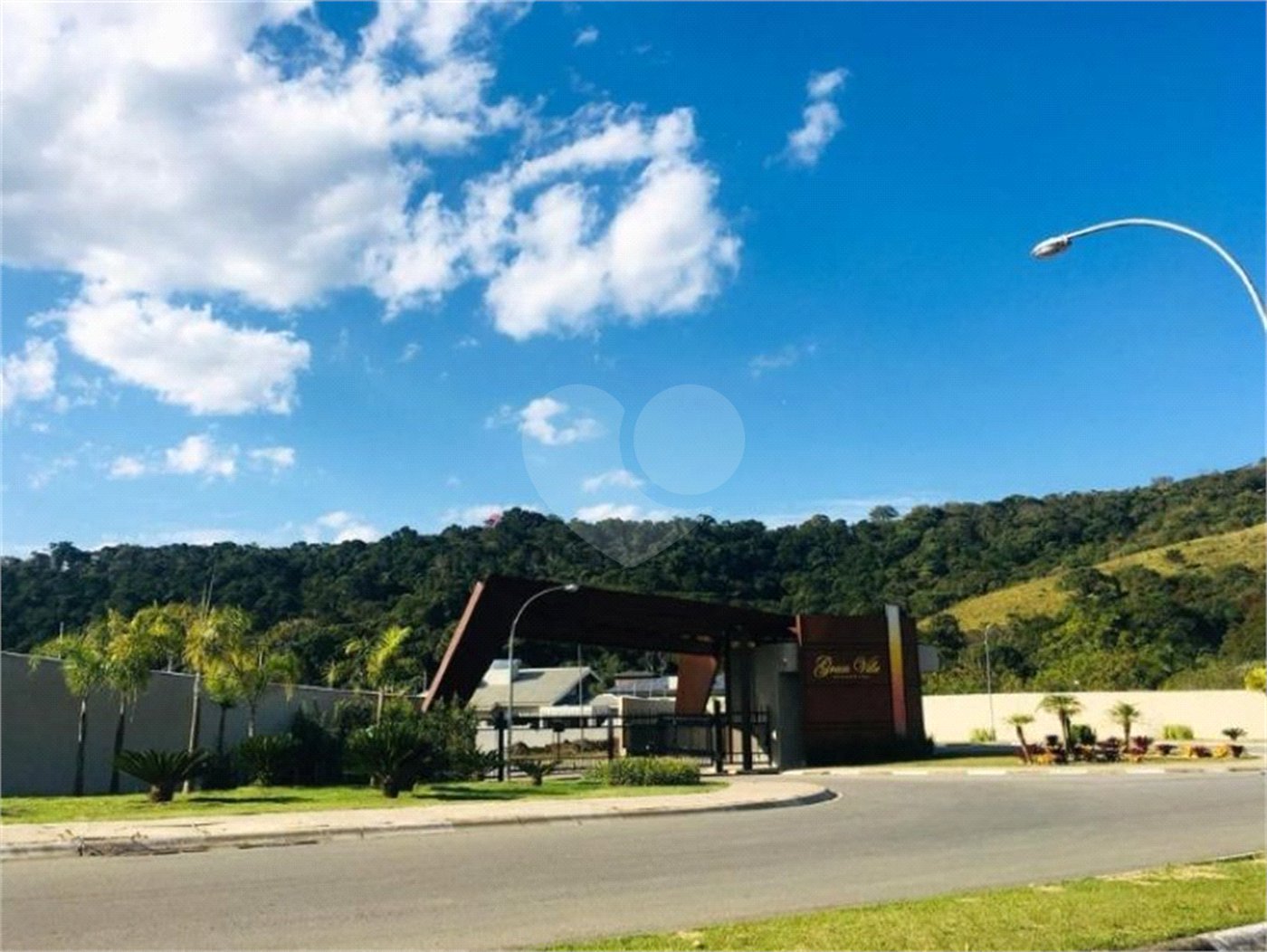 Casa à venda com 5 suítes no condomínio Granville Atibaia, Atibaia - SP