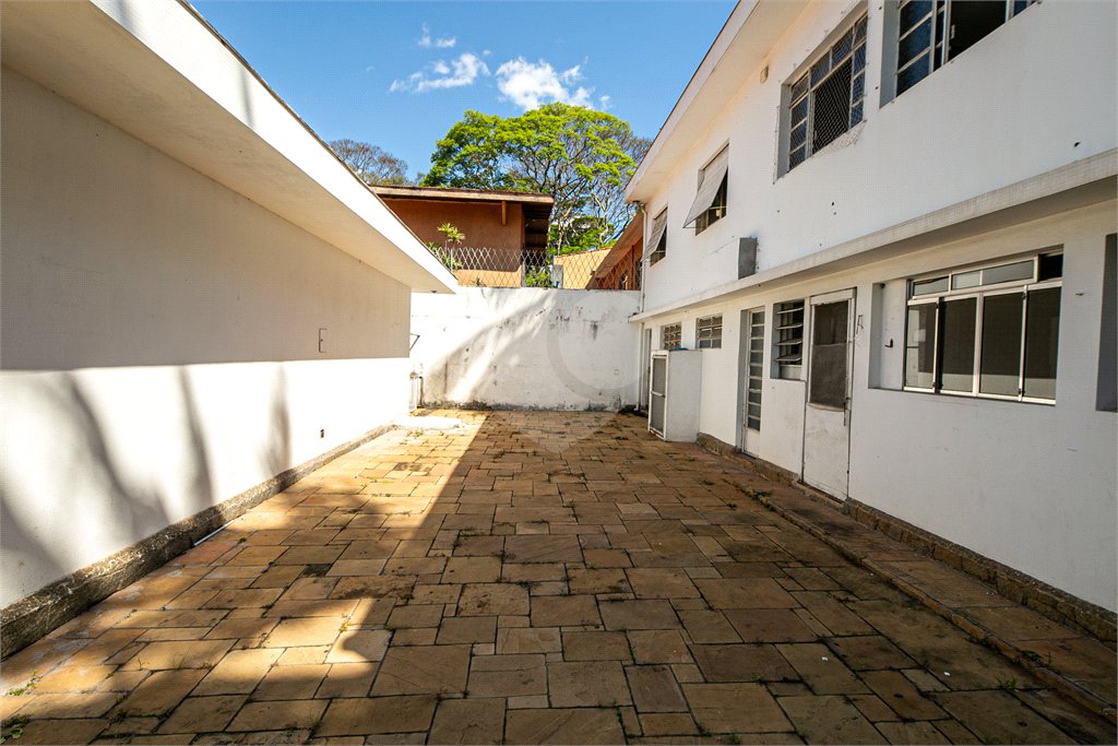 Casa Térrea à venda com 4 quartos, sendo 1 suíte,  em Brooklin Velho, São Paulo, SP