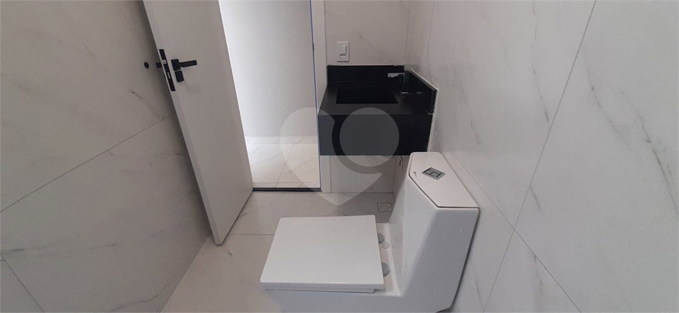 Sobrado à venda com 3 quartos, sendo 1 suíte, em Vila Medeiros, São Paulo, SP