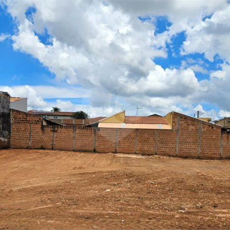 Terreno à venda em Residencial Cambuy, Araraquara, SP