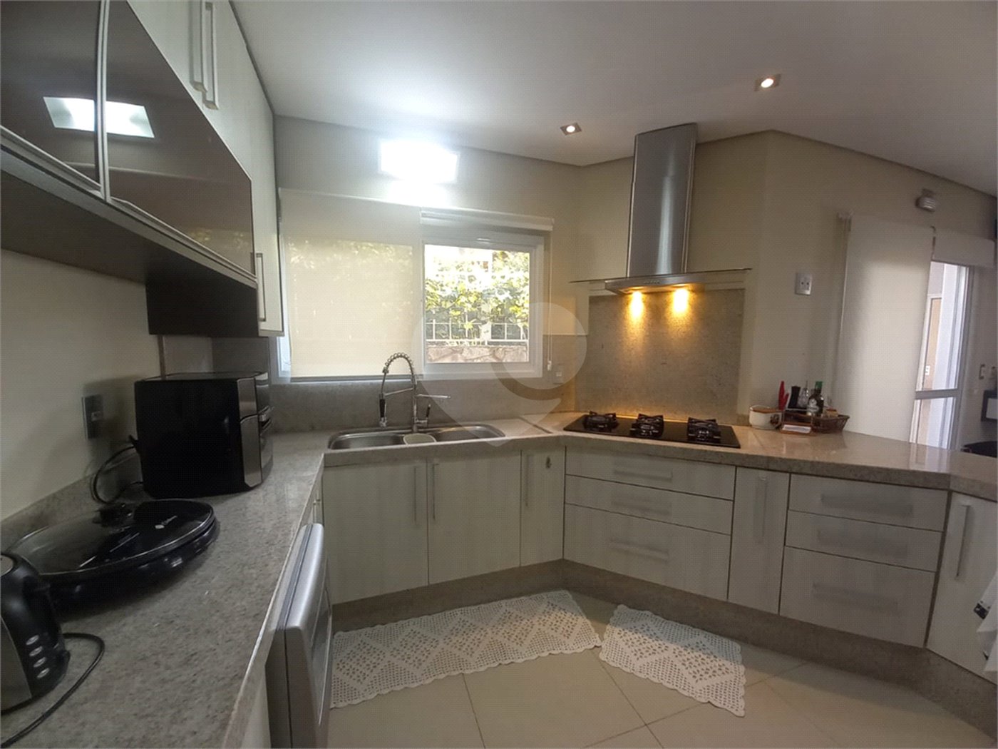 Casa à venda com 4 suítes no condomínio Alpes de Vinhedo, Vinhedo - SP