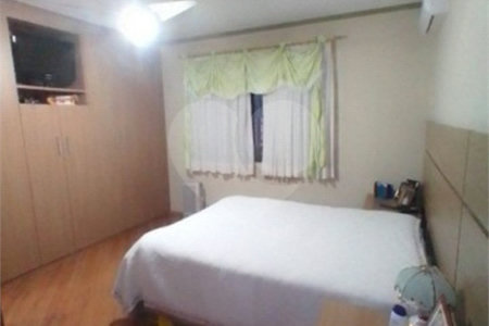 Sobrado à venda com 4 quartos, sendo 2 suítes, em Ipiranga, São Paulo, SP