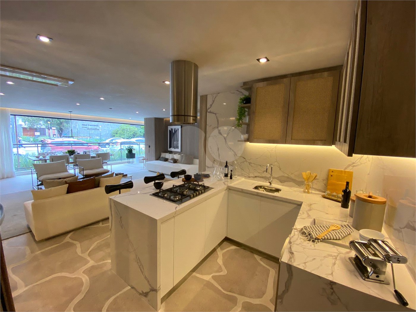 Apartamento à venda com 3 suítes em Campo Belo, São Paulo, SP