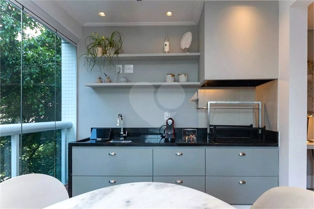 Apartamento à venda com 3 quartos, sendo 2 suítes, em Água Branca, São Paulo, SP