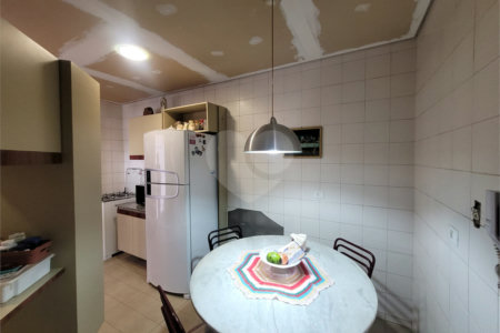 Casa à venda com 3 quartos, sendo 1 suíte, no condomínio Residencial Vila Verde, Sorocaba - SP