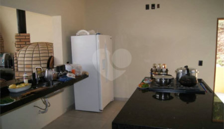 Chácara à venda com 4 quartos em Monterrey, Louveira, SP