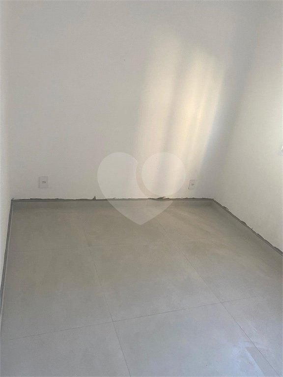Apartamento à venda com 2 quartos, sendo 1 suíte, em Jardim Santo Antônio, Valinhos, SP